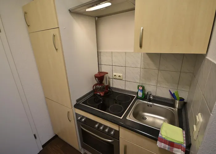 Am Schloss 17 * Schwerin (Mecklenburg-Vorpommern)